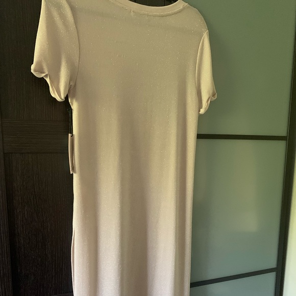 Shimmery cream hi-low dress - Picture 2 of 3